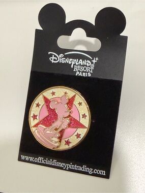 NWOT Disneyland Resort Paris Pink Mickey Hollywood glitter trading pin (fair)